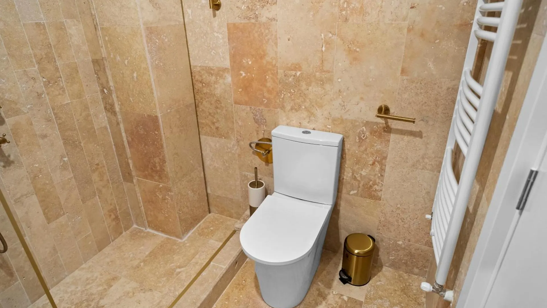Apartament Santorini White Experience Bukareszt Rumunia