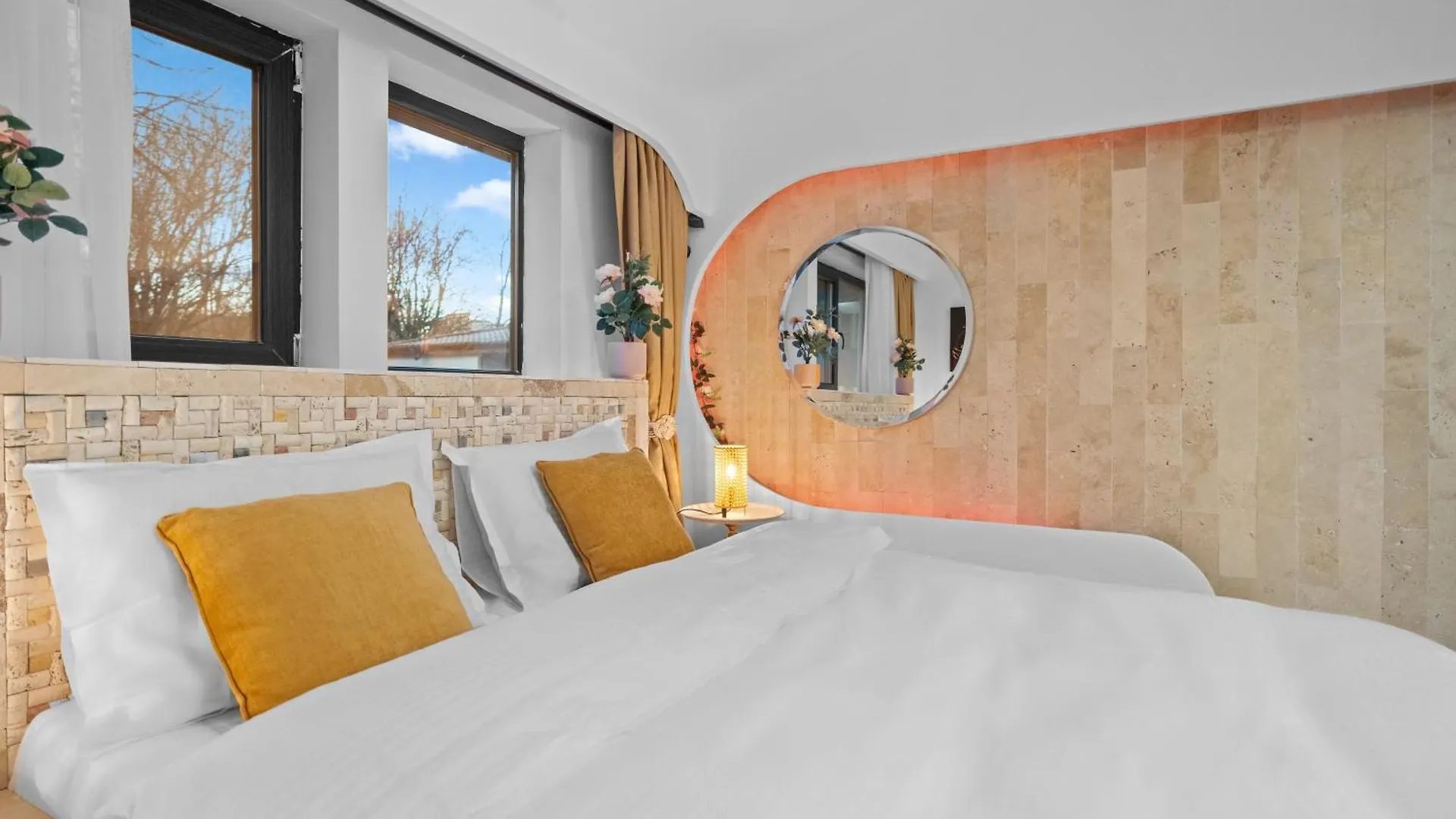 Santorini White Experience Apartment Bucharest Romania